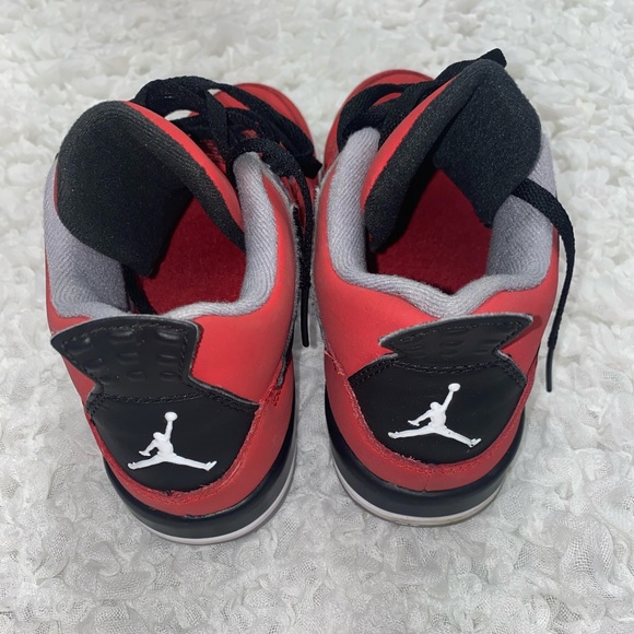 Jordan 4 Retro Toro Bravo - Picture 3 of 9